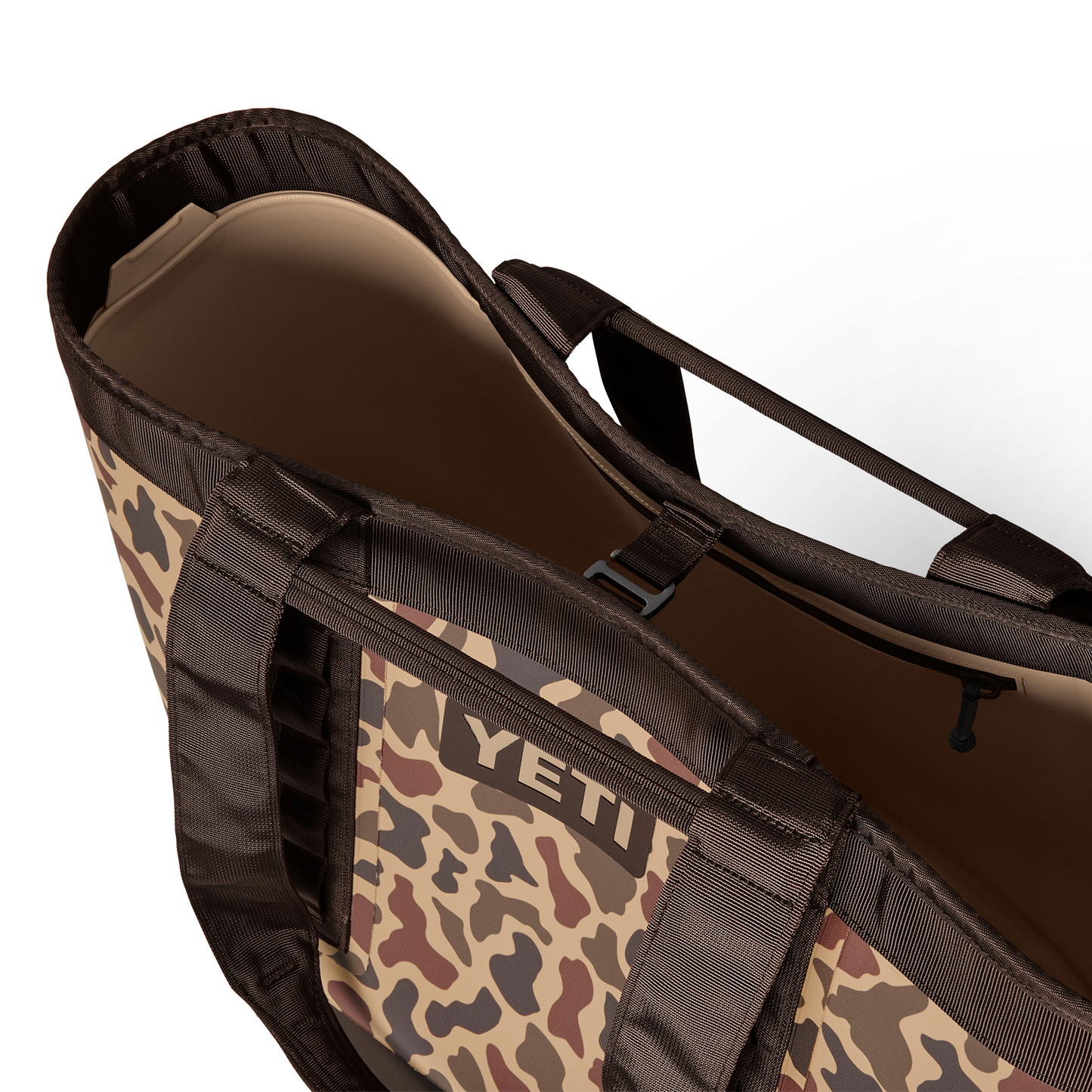YETI Camino® 50 Carryall Wetlands Camo