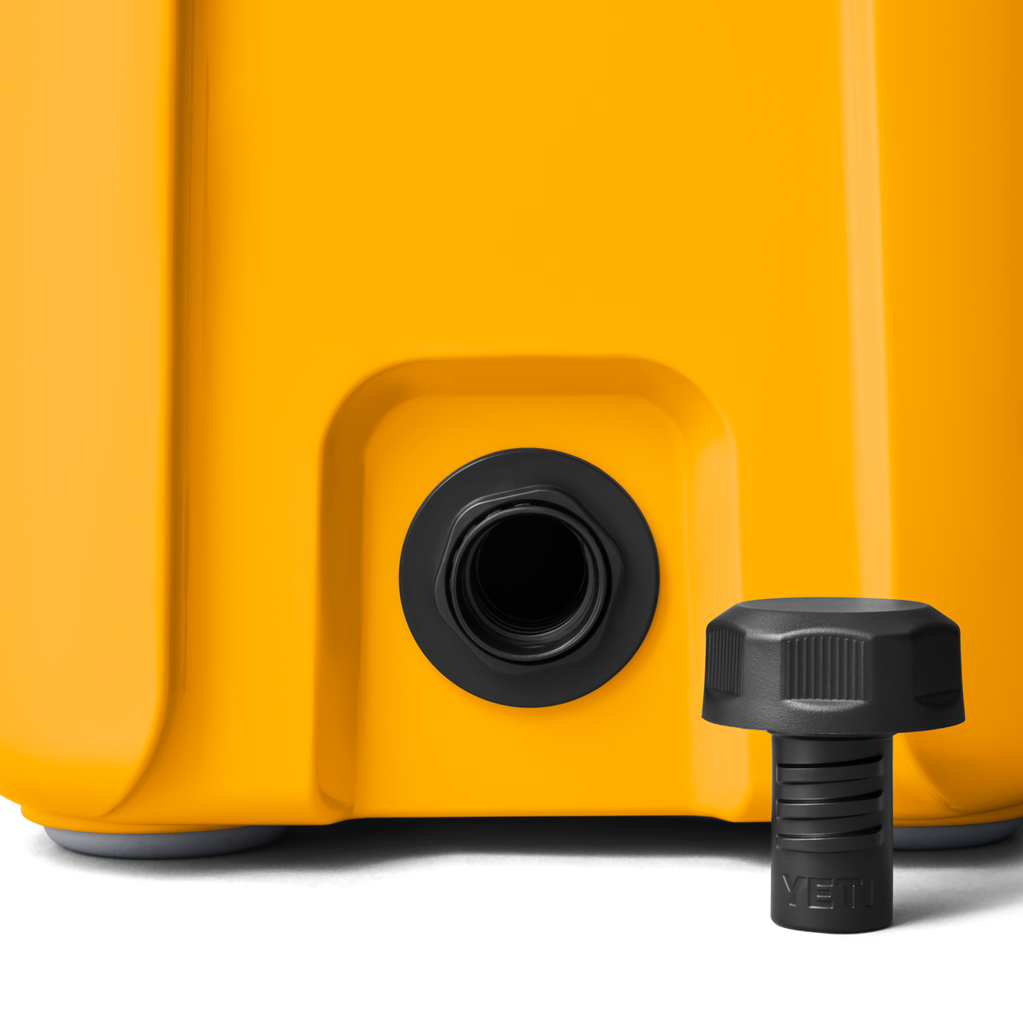 YETI Roadie® 15 Hard Cooler Alpine Yellow