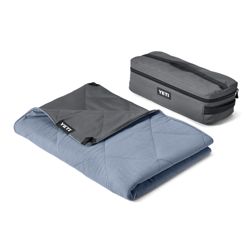 YETI Lowlands® Blanket Smoke Blue