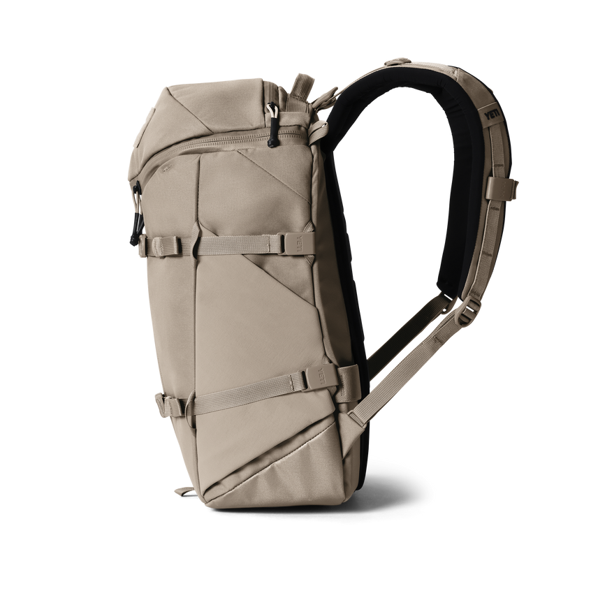 Ranchero™ 22L Backpack Cape Dark Taupe