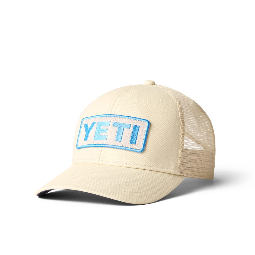 YETI Logo Badge S22 Trucker Hat Cream