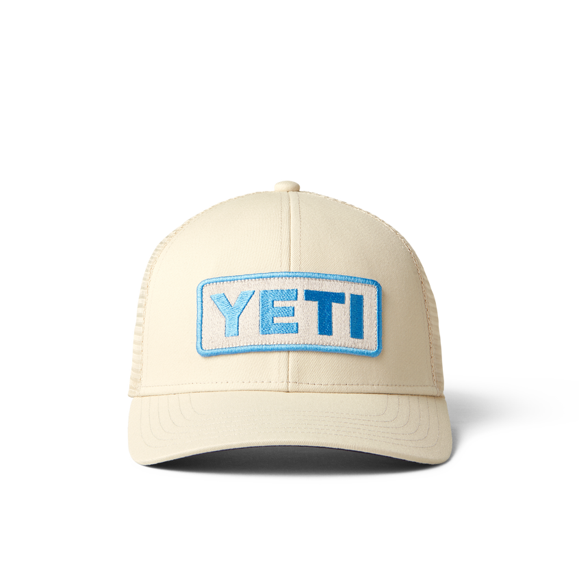 YETI Logo Badge S22 Trucker Hat Cream
